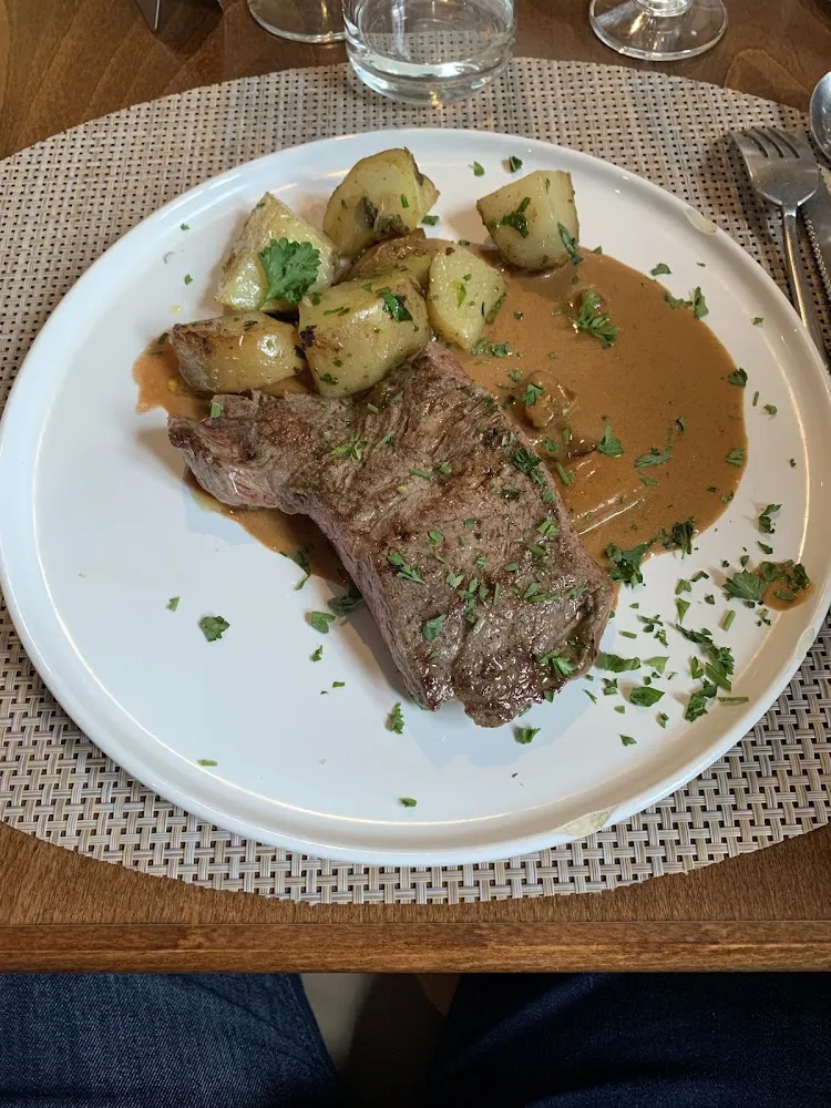 Pièce de Bœuf Et Sa Sauce Forestière